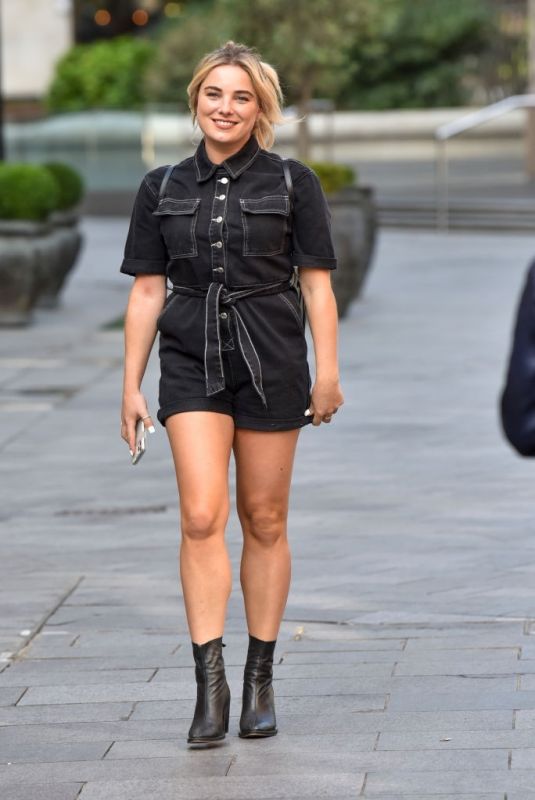SIAN WELBY Arrives at Capital Radio in London 09/17/2020