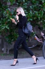 VANESSA KIRBY Arrives at Hotel Excelsiot in Venice 09/08/2020
