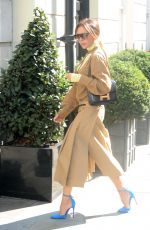 VICTORIA BECKHAM Out and About in London 09/22/2020