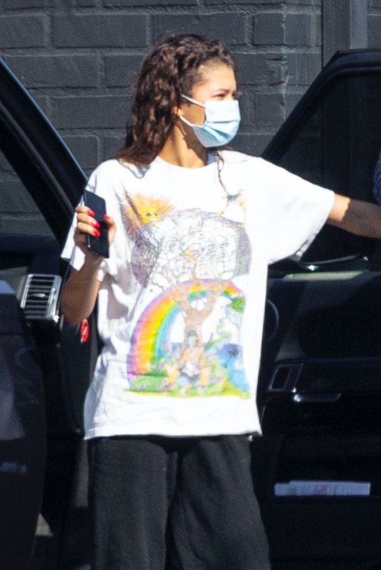 ZENDAYA Arrives at a Studio in Los Angeles 09/24/2020