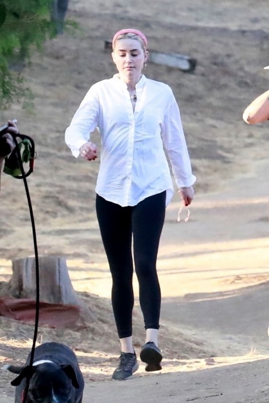 AMBER HEARD Out Hiking in Los Angeles 10/08/2020