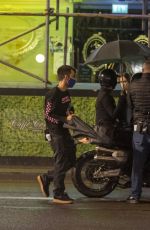ANNE HATHAWAY on the Seto of Lockdown in London 10/20/2020