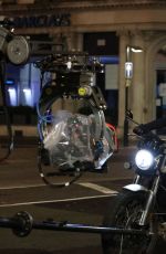 ANNE HATHAWAY on the Seto of Lockdown in London 10/20/2020