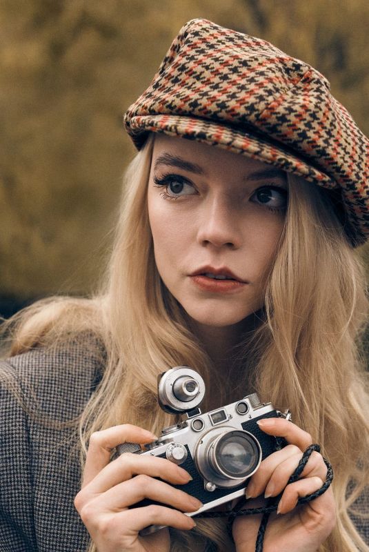 ANYA TAYLOR-JOY for Netflix Queue