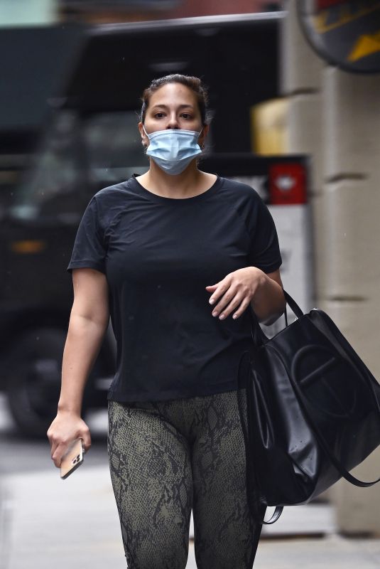 ASHLEY GRAHAM Leaves a gym in New York 10/02/2020