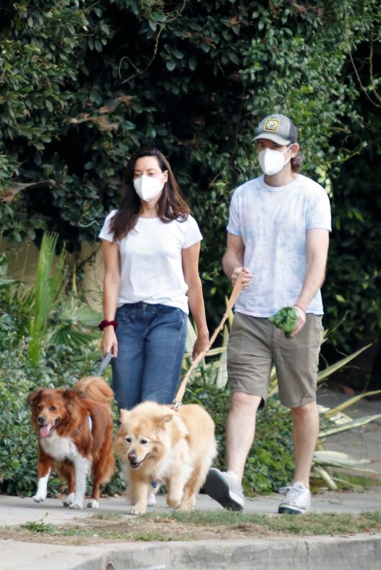 AUBREY PLAZA and Jeff Baena Out with Their Dogs in Los Feliz 10/14/2020