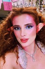 BELLA and DANI THORNE as a Fairy Sisters - Istagram Photos 10/19/2020