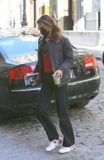 BELLA HADID Arrives at Her Home in New York 10/14/2020