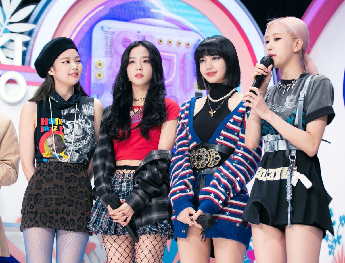 BLACKPINK Performs at a Concert in Inkigayo 10/11/2020 – HawtCelebs