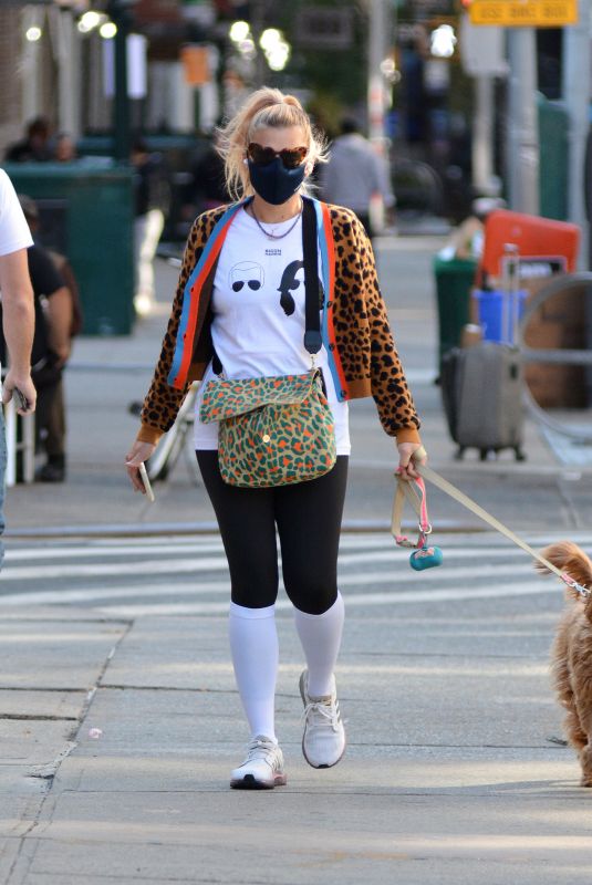 BUSY PHILIPPS Out with Her Dog in New York 10/05/2020