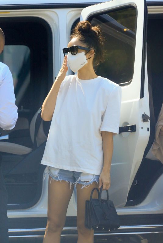 CARA SANTANA in Denim Shorts at San Vicente Bungalows 10/16/2020