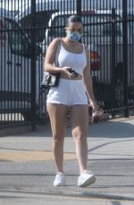 CHARLI XCX Out for Lunch in Los Angeles 10/18/2020