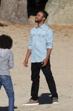 CHLOE MORETZ and Algee Smith on the Set of Mother/android in Boston 10/07/2020