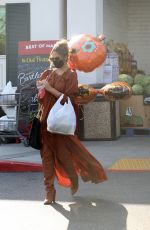 CHRISSY TEIGEN Out Shopping at Bristol Farms in Los Angeles 10/15/2020