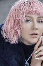 CHRISTINA AGUILERA in L