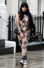 DAISY LOWE Out and About in Primrose Hill 10/27/2020
