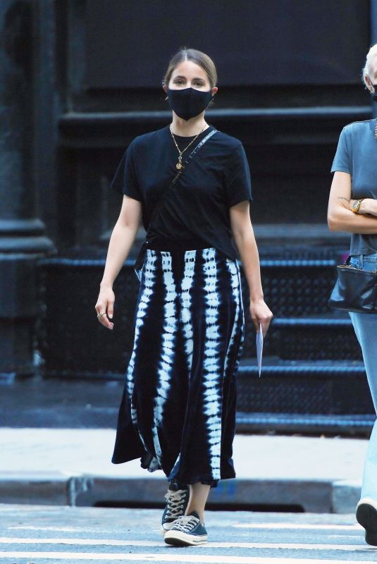DIANNA AGRON Out and About in New York 10/20/2020
