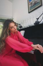 ELIZABETH GILLIES - Instagram Photos 10/24/2020