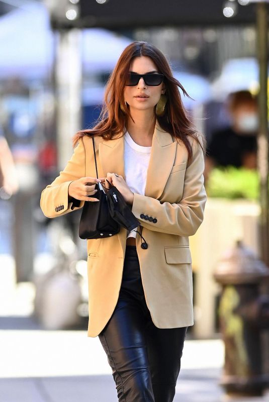 EMILY RATAJKOWSKI Out and About in New York 10/03/2020