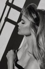 ERIN MORIARTY inNoemi Magazine, Fall/Winter 2020