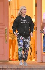 GWEN STEFANI Leaves a Studio in Woodland Hills 10/01/2020