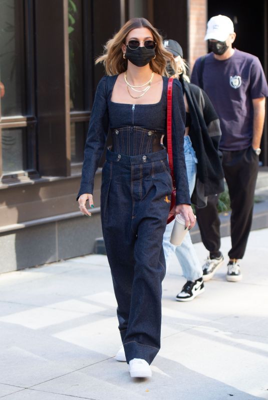 HAILEY BIEBER Out and About in New York 10/15/2020