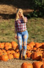 HEIDI MONTAG at a Pumpkin Patch in Los Angeles 10/15/2020