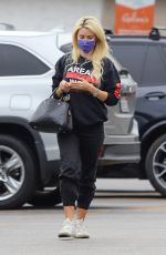 HOLLY MADISON Out Shopping in Los Angeles 10/22/2020