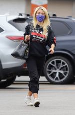HOLLY MADISON Out Shopping in Los Angeles 10/22/2020