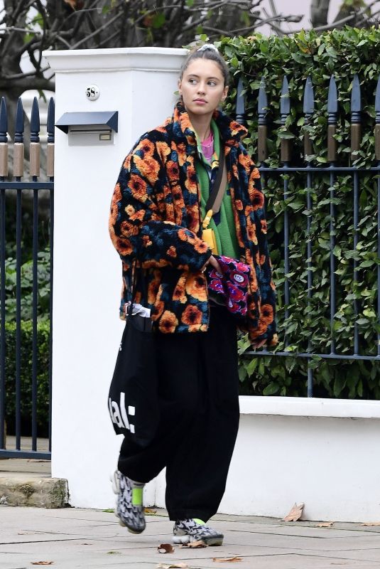 IRIS LAW Out and About in London 10/30/2020