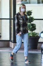 IRELAND BALDWIN Heading to a Skin Care Clinic in Beverly Hills 10/07/2020