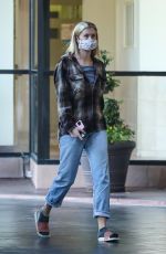 IRELAND BALDWIN Heading to a Skin Care Clinic in Beverly Hills 10/07/2020