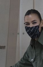 IRINA SHAYK Arrives at Her Home in New York 10/29/2020