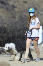 ISLA FISHER Out Hiking in Los Angeles 10/04/2020