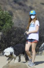 ISLA FISHER Out Hiking in Los Angeles 10/04/2020