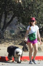ISLA FISHER Out Hikinig  with Her Dog in Los Angeles 09/30/2020