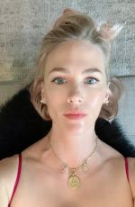 JANUARY JONES - Instagram Photos 10/14/2020