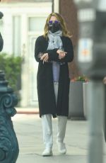 JENNIFER ANISTON Leaves a Physical Therapy Appointment in Beverly Hills 10/21/2020