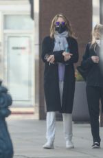 JENNIFER ANISTON Leaves a Physical Therapy Appointment in Beverly Hills 10/21/2020