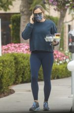 JENNIFER GARNER Leaves Alfred Caffee in Pacific Palisades 10/06/2020