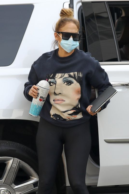 JENNIFER LOPEZ Out and About in Beverly Hills 10/15/2020