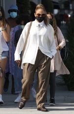 JENNIFER LOPEZ Shopping on Rodeo Drive in Beverly Hills 10/17/2020