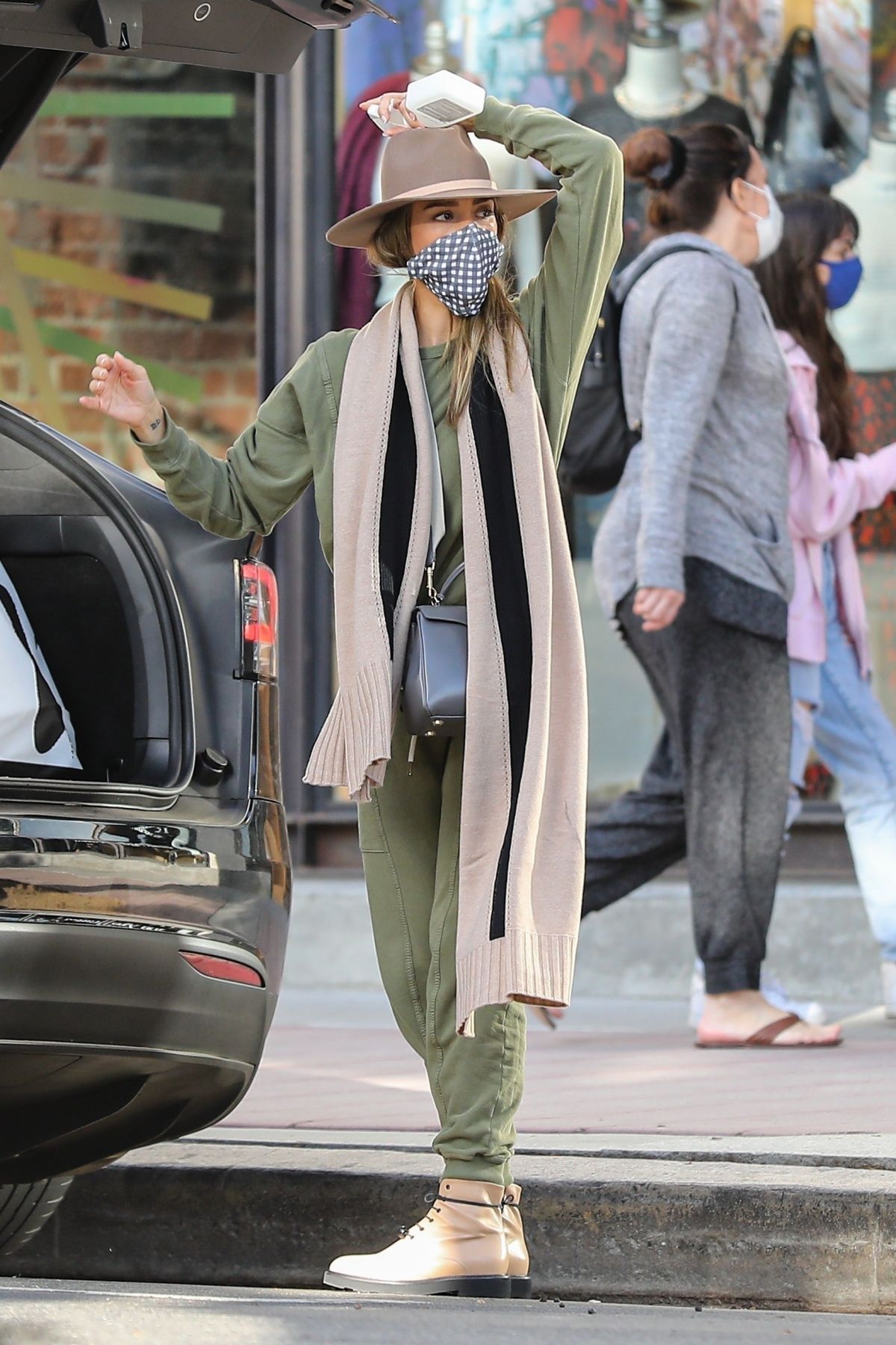 JESSICA ALBA Shopping at Urban Outfitters in Los Angeles 10/25/2020 ...