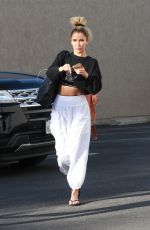 KAITLYN BRISTOWE Arrives at Dance Studio in Los Angeles 10/13/2020