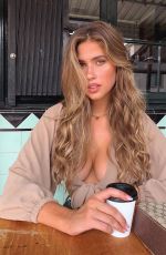 KARA DEL TORO - Instagram Photos 10/01/2020