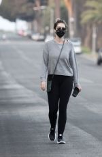 KATHERINE SCHWARZENEGGER Out and About in Santa Monica 10/11/2020