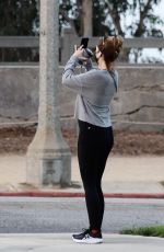 KATHERINE SCHWARZENEGGER Out and About in Santa Monica 10/11/2020