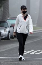 KATHERINE SCHWARZENEGGER Out in Santa Monica 10/18/2020