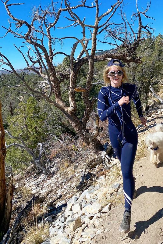 KATHRYN NEWTON - Instagram Photos 10/12/2020