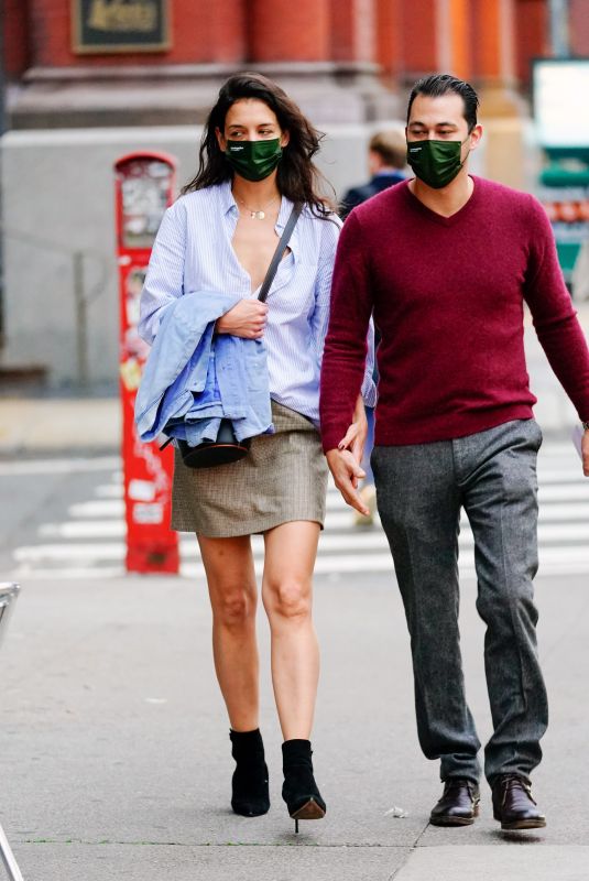 KATIE HOLMES and Emilio Vitolo Jr Out in New York 10/22/2020